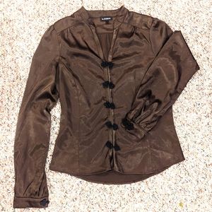 Le Chateau Size Medium Satiny Top